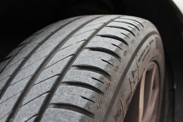 L’importance du gonflage régulier des pneus pour la sécurité de votre auto